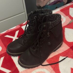 Cliffs by WHITE MOUNTAIN Black Lace Up Boots